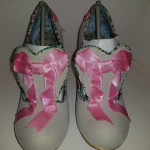 IRREGULAR CHOICE Beige & Pink Mary Jane Women's